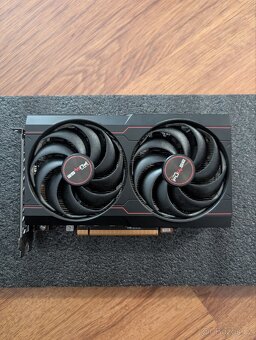 Grafická karta AMD Radeon RX6600 - 4