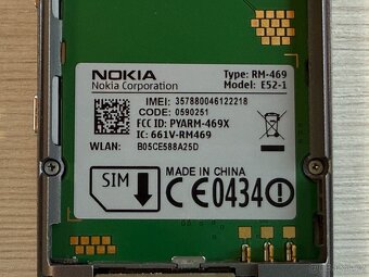 NOKIA E52 Metal Grey Aluminium - 4