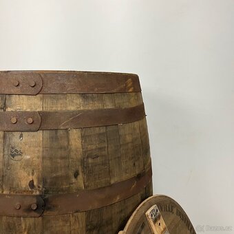 Dřevěný sud na vodu - 4