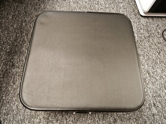 Kufříkový psací stroj Consul. - 4