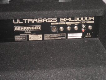 Behringer ultrabass - 4