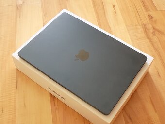 Apple MacBook Air 13,6"(2025) /M4/16GB RAM/256GB/CZ/ZÁRUKA - 4