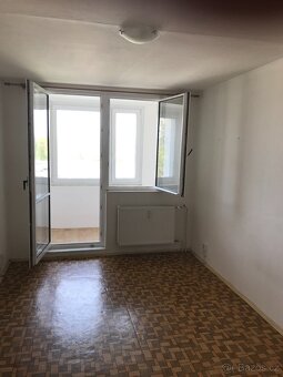10í9 m2, 4+1, 3 lodžie, 2 x wc, osobní vlastnictví - 4