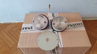 2x poziční světla bílé plus kovová podložka - 4