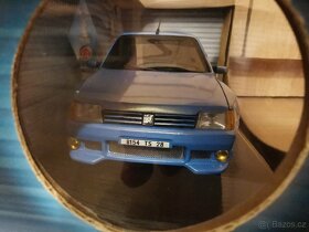Peugeot 205 Solido 1:18 - 4