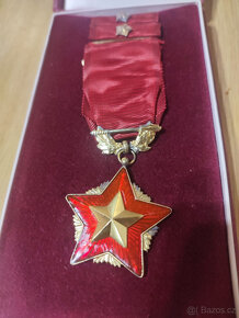 Řád rudé zástavy - vyznamenání medaile - 4
