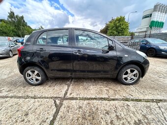 Toyota Yaris - 4