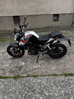 KTM 125 Duke - 4