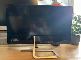 IPS monitor 24” - 4