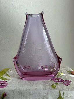 Prodám hutní sklo: vázy, mísy, popelníky - 4