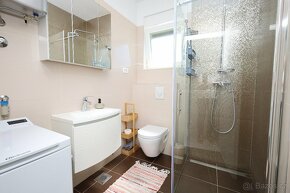 ☀Brodarica(HR)-novostavba bytu 63,07 m2 s dvorom☀ - 4