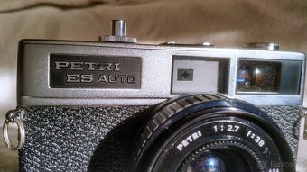 Petri ES Auto 1:2,7 f=38 mm dálkoměrný fotoaparát - 4
