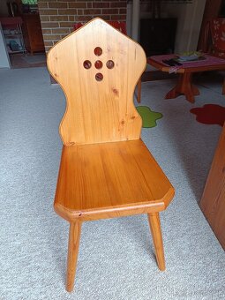 Stůl + 4 židle - masivni - 4