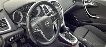 Opel Astra sport tourer - 4