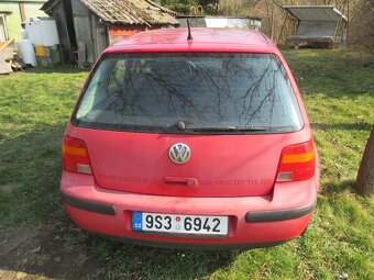Golf 4 - 4