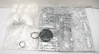 BMW R75/5 POLICE (1:8) - nové stavebnice - 4