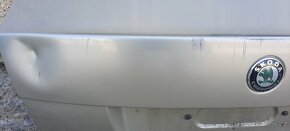 Páté dveře Škoda Octavia 2 sedan - 4