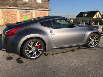 Nissan 370Z - 4