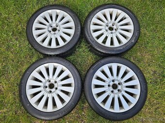 Kompletní letní orig. Alu kola VW MACAU - 235/45 R17 - 5x112 - 4