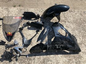 kapoty yamaha yzf R6 2003-2005 + zbytek dílů - 4