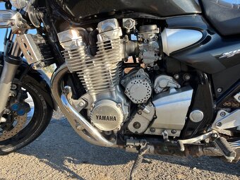 Yamaha XJR 1300 - 4