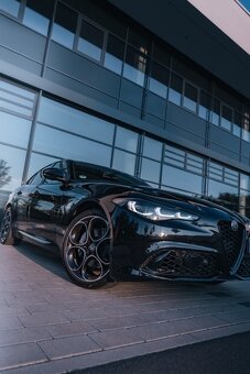 2024 Alfa Romeo Guilia Veloce, 2.0 turbo, 16v, 206kw, at8-q4 - 4
