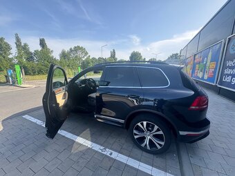 Volkswagen Touareg 4MOTION Maximální výbava - 4