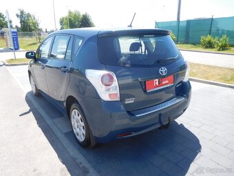 Toyota VERSO 2.0 D-4D, 93 kW, Aut. Klima, 7. Míst - 4
