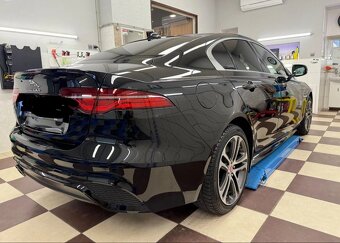 Prodám Jaguar XE - 4