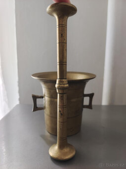 Starý mosazný hmoždíř s tloukem č.5 ⌀12 cm - 4