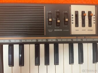 Casio MT-68 - 4