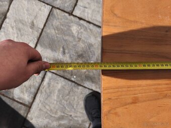 Dřevěný TV stolek - 4