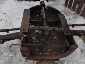 Prodám přední nápravu a díly Zetor 15 - 4