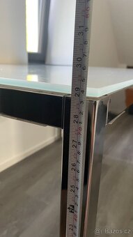 Skleněný stůl Ikea - 4