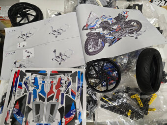 STAVEBNICE Technic 42130 BMW M 1000 RR (náhrada) - 4