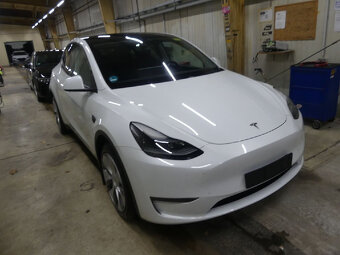 Tesla Model Y AWD 4x4 Long Range - 1860 - 4