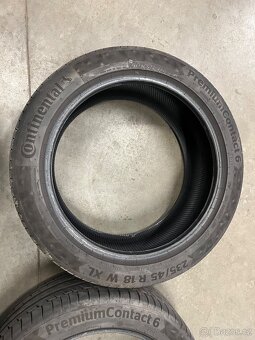 Pneu 235/45r18 - 4