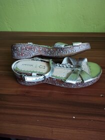 Sandálky dívčí stříbrné Geox-vel.32 - 4