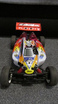 BUGGY RTR Nitro 1/8 včetně vysílače a doplňků - 4