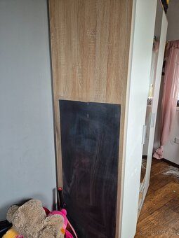 Šatní skříň - 4