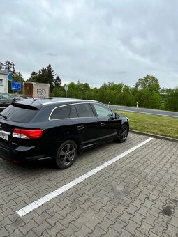 Toyota Avensis - 4