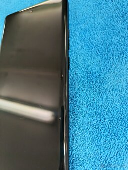 Motorola EDGE 40 8/256 - 4