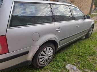 Volkswagen Passat - 4