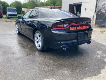 Dodge Charger 5,7 Hemi 410 koní, model 2018, DPH - 4