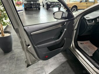 Škoda Octavia 3 2,0 TDI SCOUT NAVI TAŽNÉ - 4