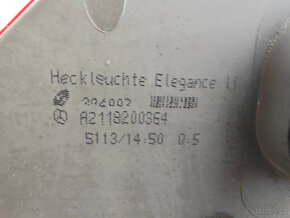 Prodám zadní světla na Mercedes E220 - 4