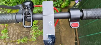 Xiaomi Mi Electric Scooter Pro - 4