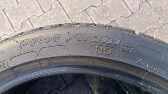 235/40/19 235/40 r19 - 4