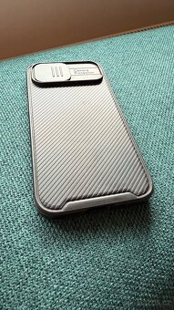 iPhone 15 , 128gb , černý , v záruce - 4