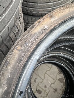 Letní sada pneu 235/35 R19 - Hankook - 4
